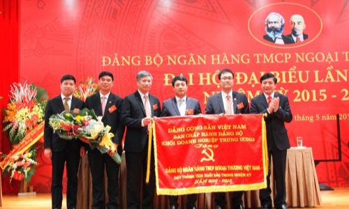 Phát huy vai trò lãnh đạo của Đảng tại doanh nghiệp nhà nước cổ phần hóa: Nhìn từ câu chuyện thực tiễn Vietcombank